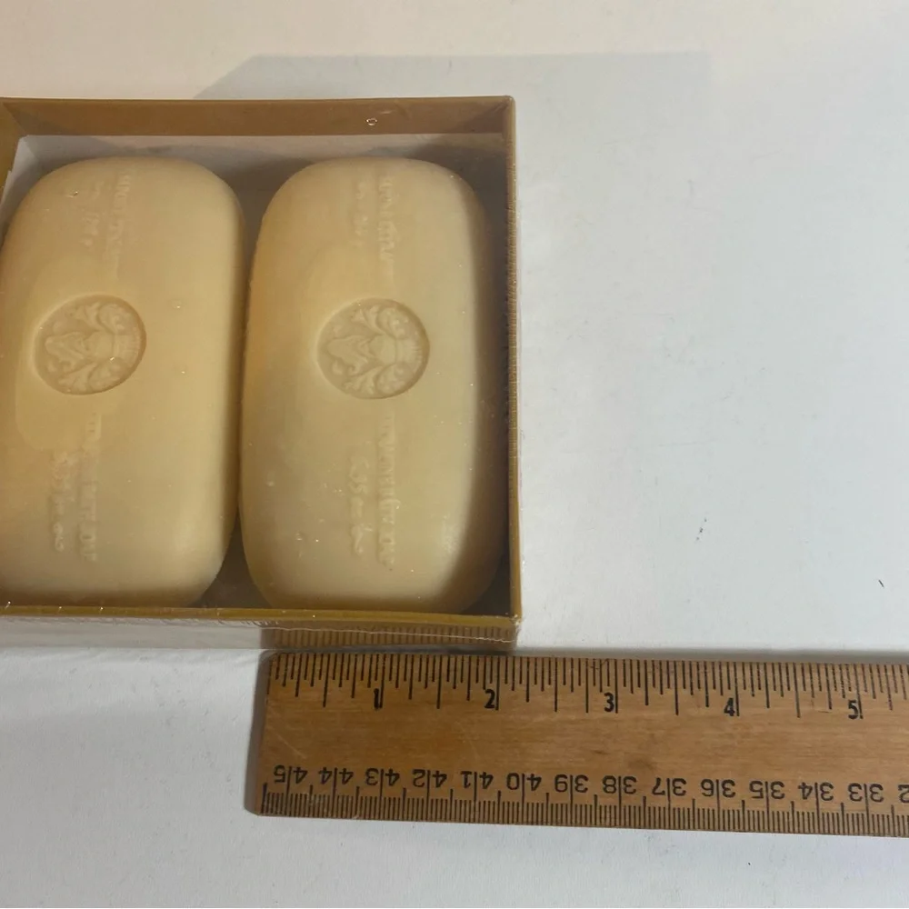 NIB Set Of 2 Cannella Original Vegetal Handmade In Italy 10.5oz Bar Cinnamon